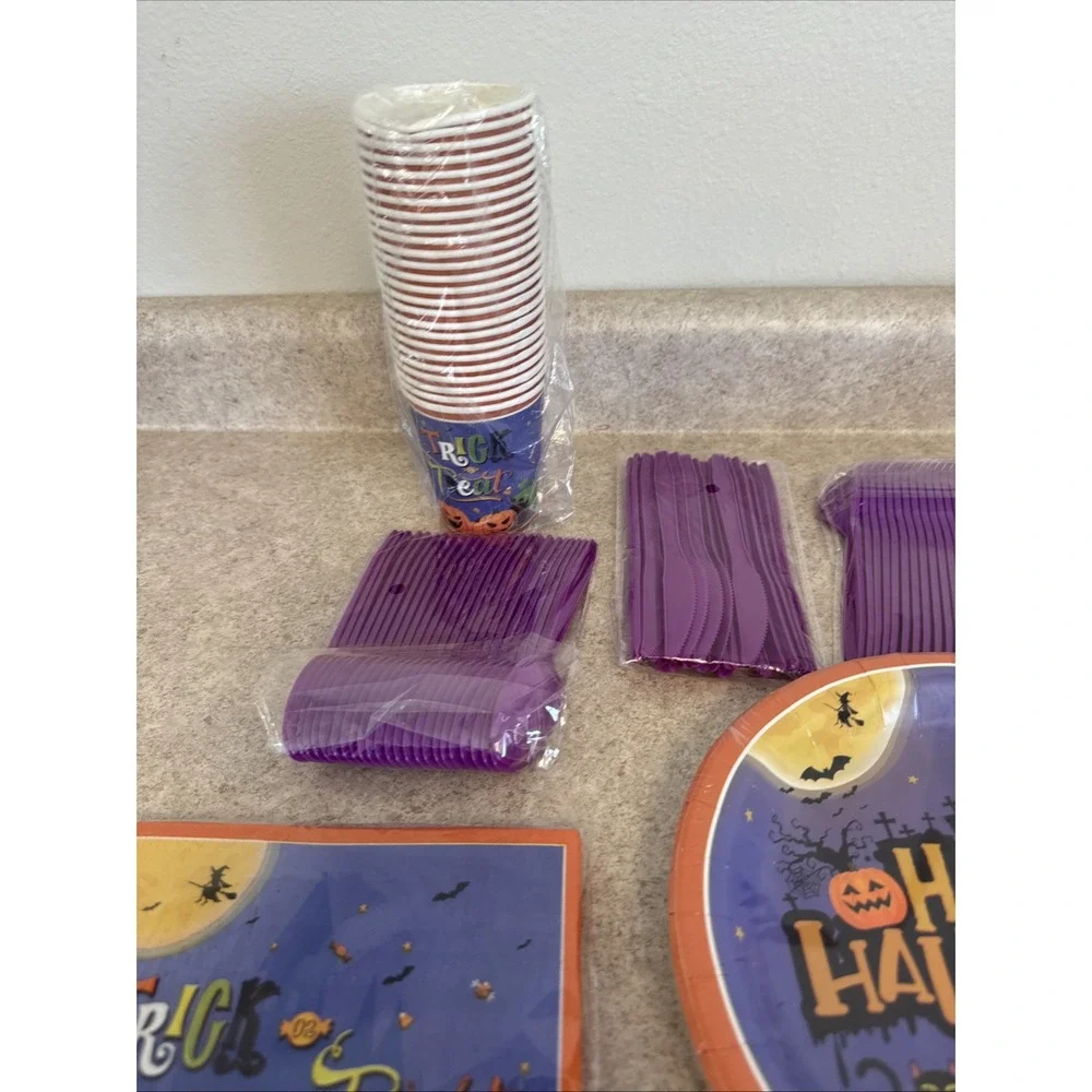 Halloween Party Supplies Serves 25 Plates‎ Cups Silverware Straws Napkins
